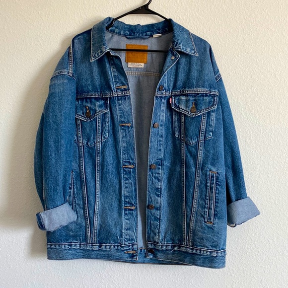 Levi’s Oversized Denim Jacket